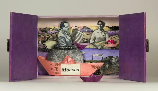 „Hello Moscow!“ 
2013. 
Assemblage. 
17 x 24 x 5 cm

